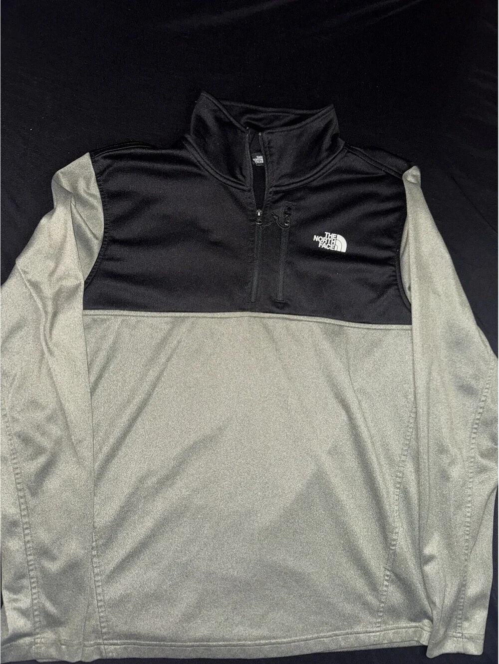 The North Face 1/4 Zip Pullover Men's Gray Black Jacket Medium Pullover Size M